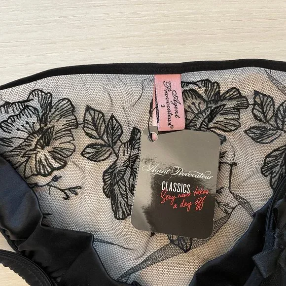 NWT Agent Provocateur Gloria Bra 34C & Brief Size 3
